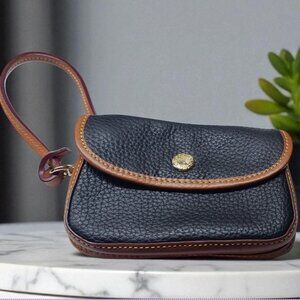 Authentic Dooney & Bourke Black Pebbled Leather Wristlet – Brand New!